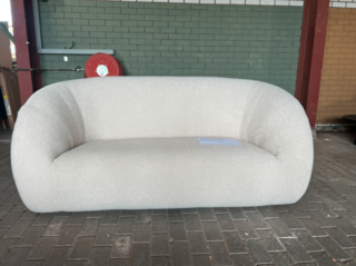 Essen 2,5-zitsbank Bouclé Beige, Cosmopolitan Design